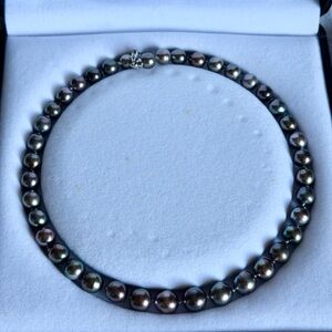 Elegant Multicolor Pearl Necklace